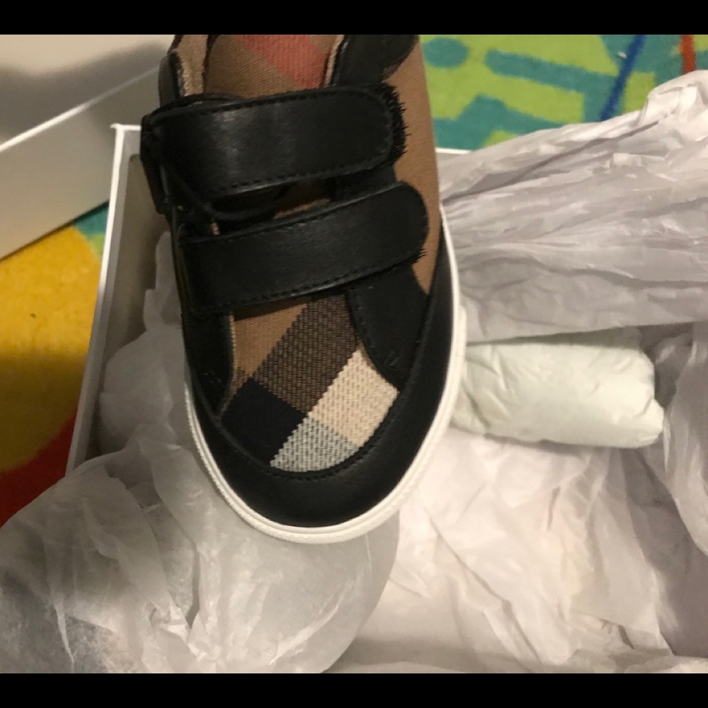 Burberry boys sneakers